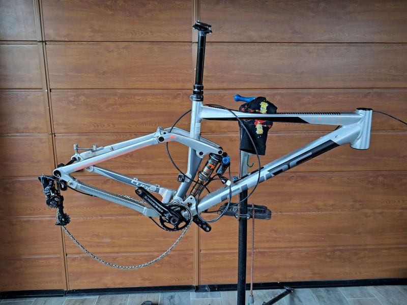 Cube Fritzz 180 HPA SL 27.5 Fox Float X Factory 