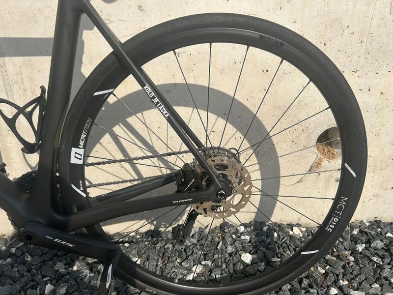 Basso Venta disc, shimano 105, vel 56