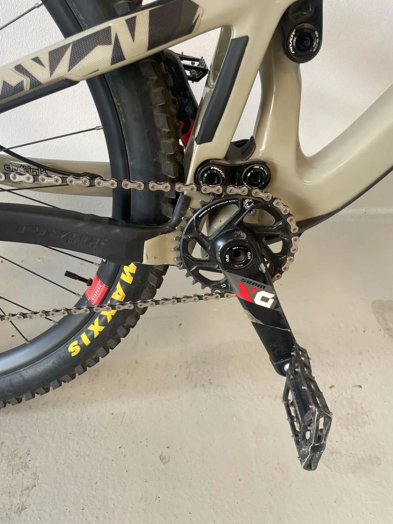 Pivot Firebird X01