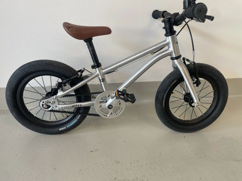 Early rider 14