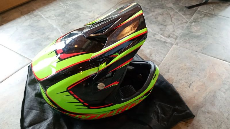 Integrální helma SPECIALIZED vel. S
