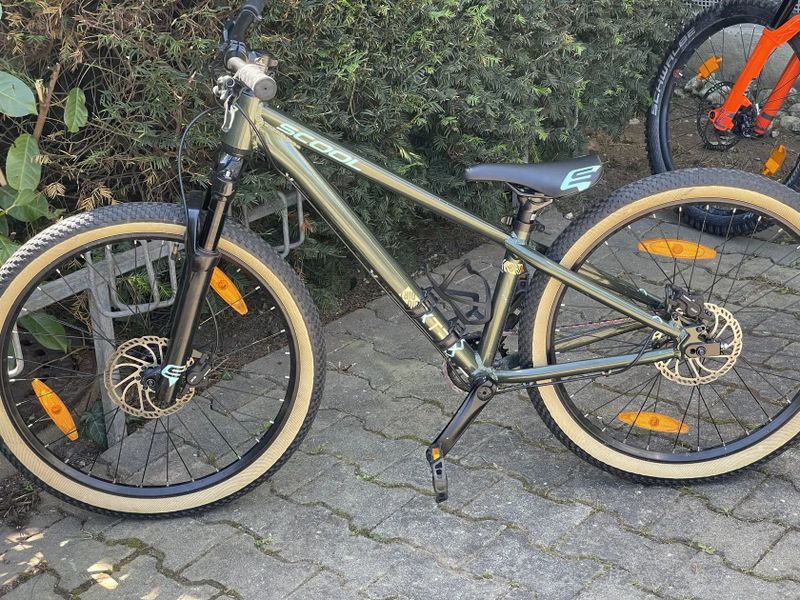 Lehký dětský dirtbike S'cool XtriX Dirt 24 se vzduchovou vidlicí RST Snyper jako Vpace danny 24