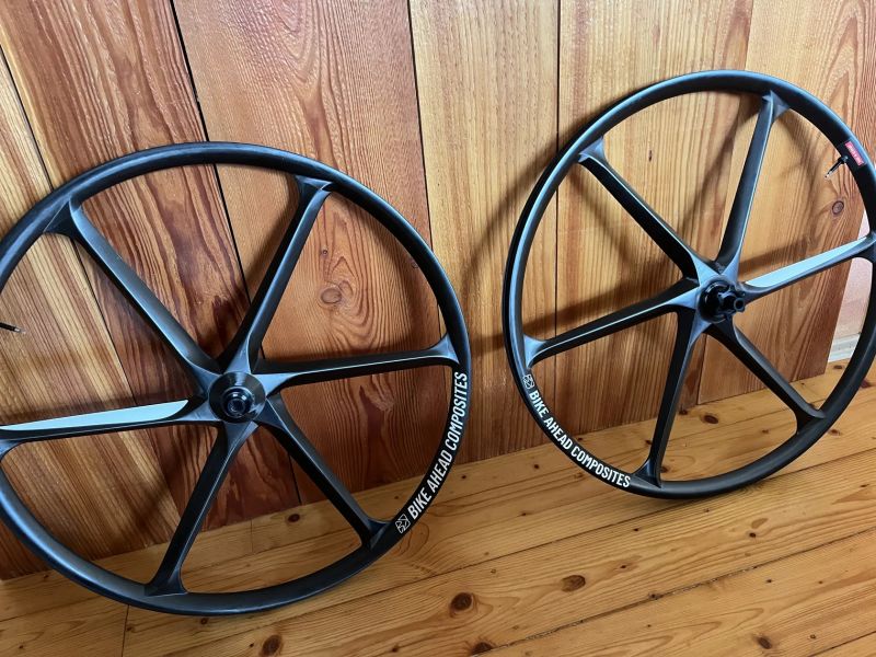 prodám Bike Ahead Composites BiTurbo E 29er