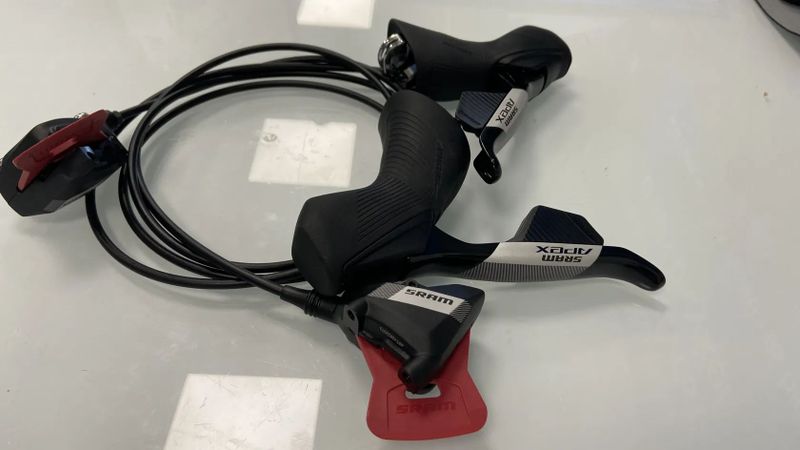 Radenie Sram Apex AXS 