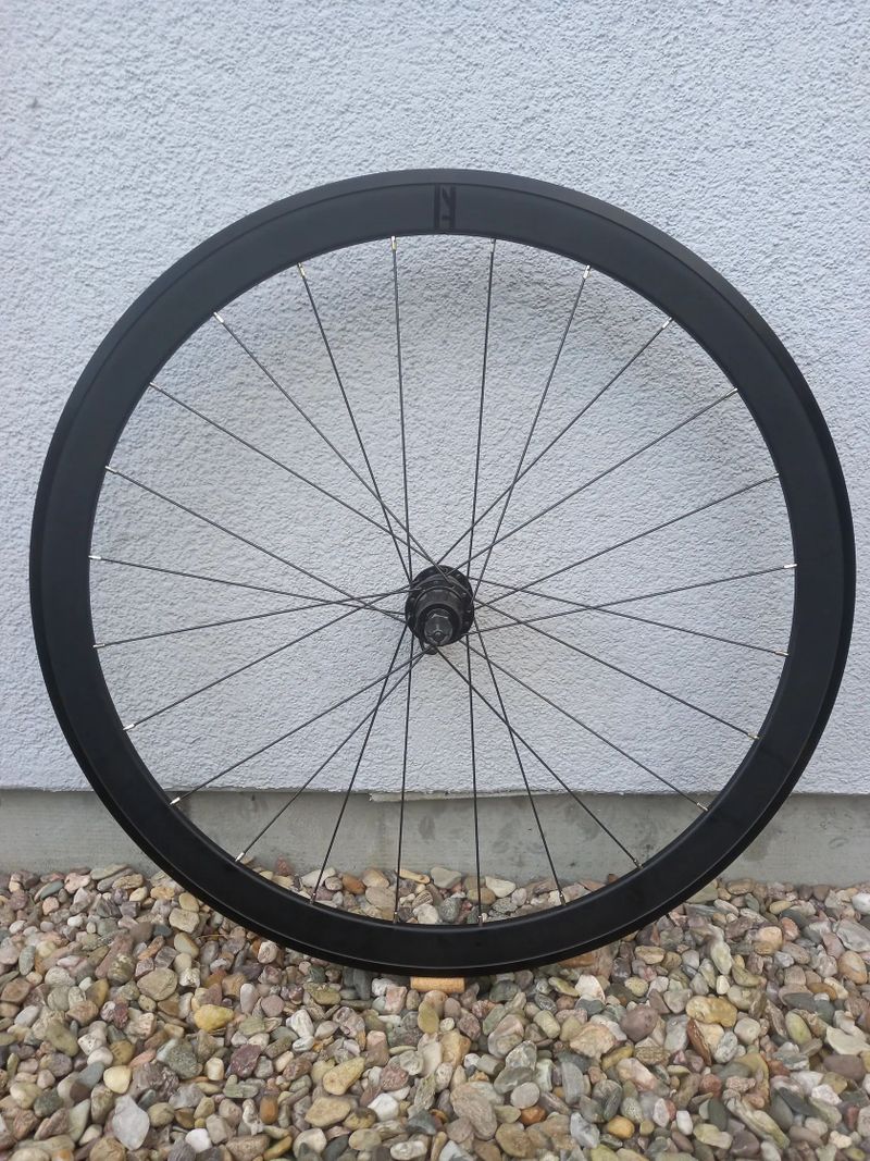 Zadní kolo H PLUS SON SL-42 