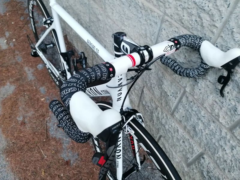 CANYON AEROAD CF CARBON