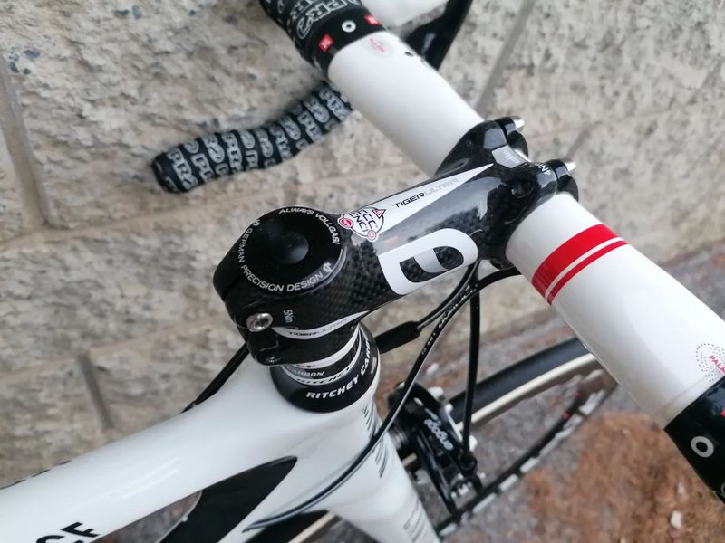 CANYON AEROAD CF CARBON