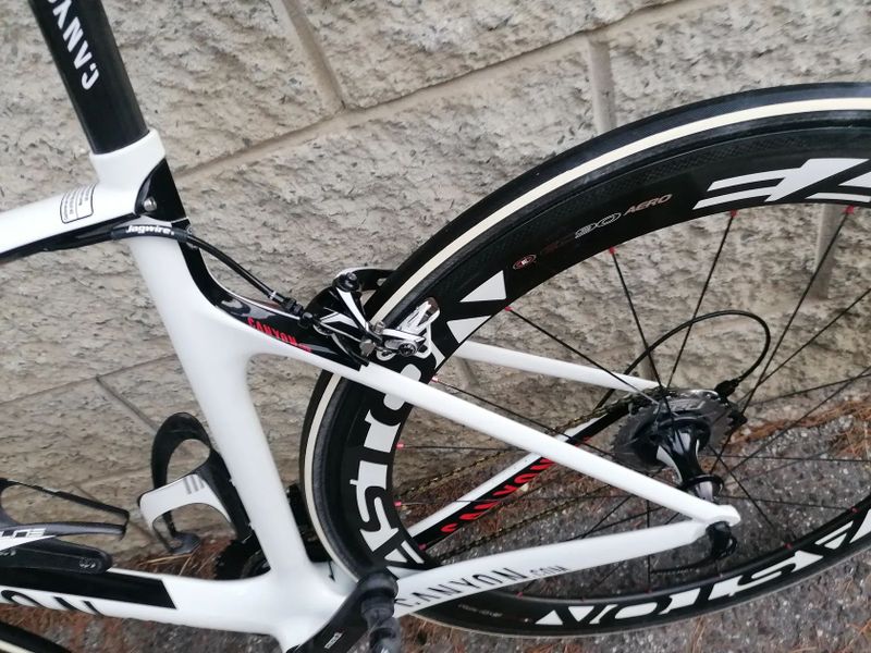 CANYON AEROAD CF CARBON