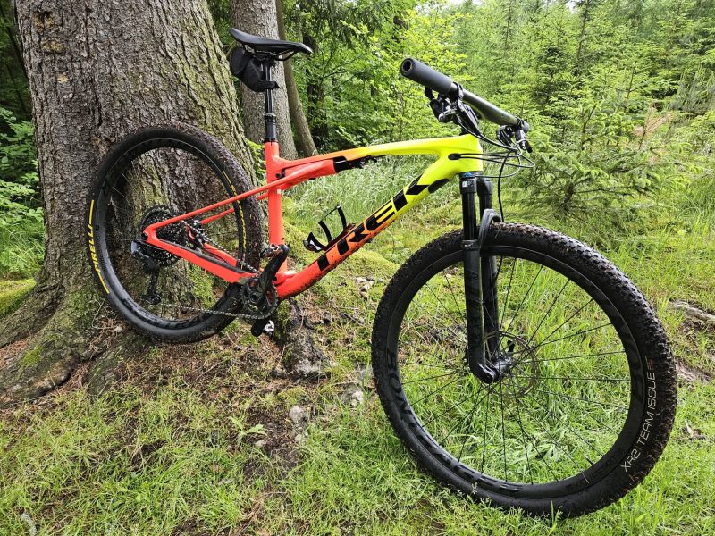 Trek Supercaliber 9.8 GX Radioactive Yellow to Coral Fade