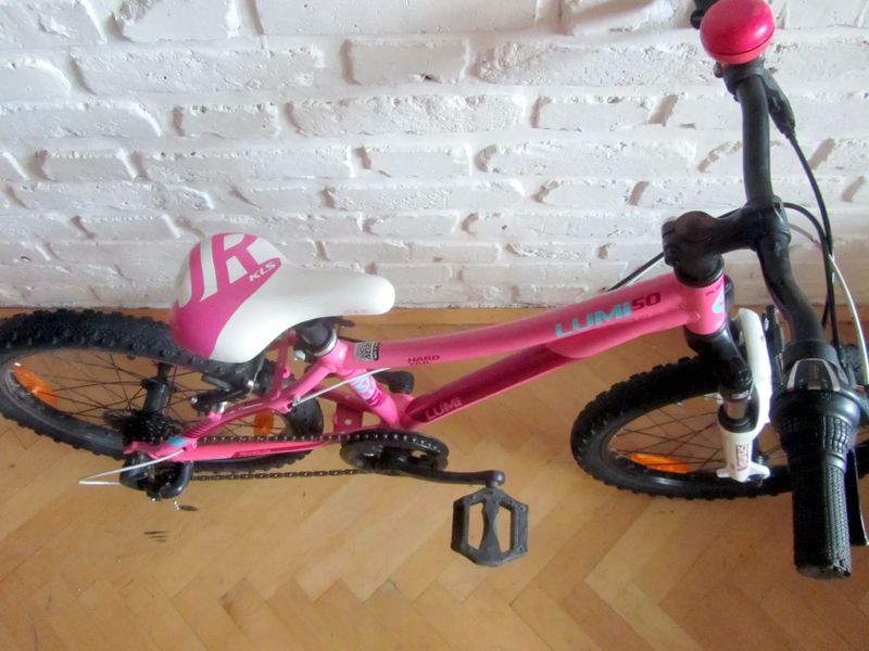 20" KELLYS LUMI 50 s osazením SHIMANO 1x7. Super stav