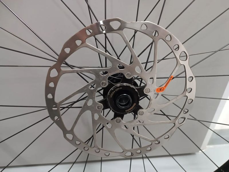 Přední kolo 29 WTB/Shimano