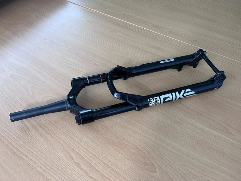 Vidlice Rock Shox Pike Ultimate tlumení RC3