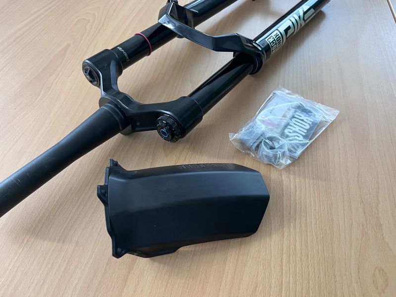Vidlice Rock Shox Pike Ultimate tlumení RC3