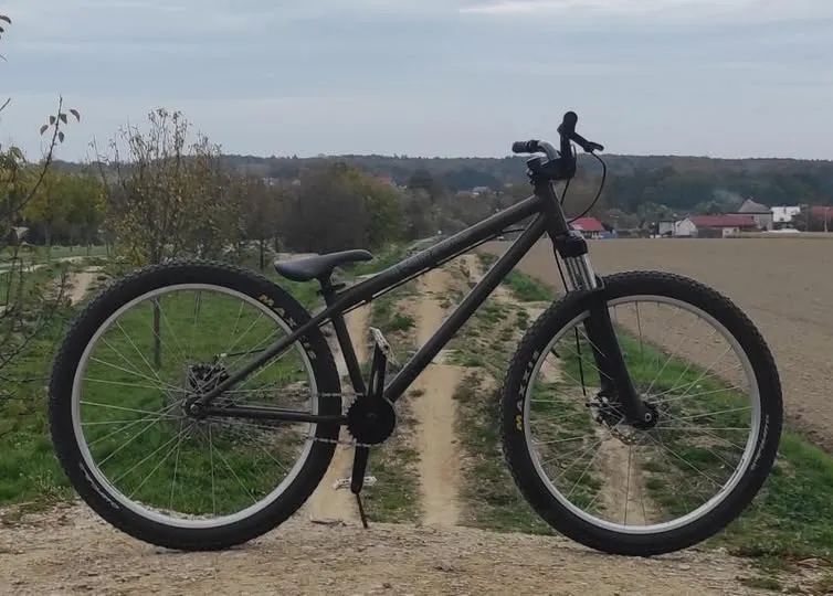 kona downiside dirt