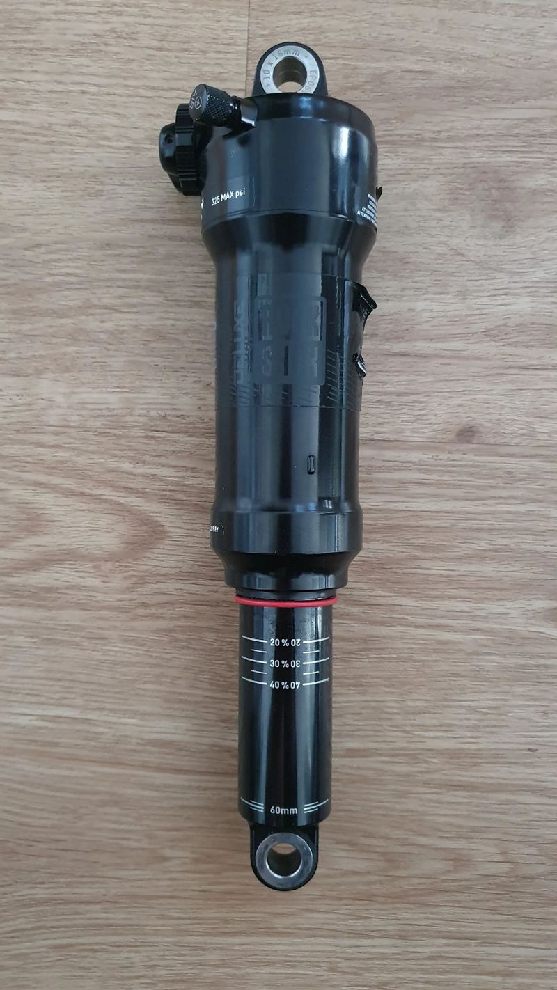 Rock Shox Deluxe RT 230x60