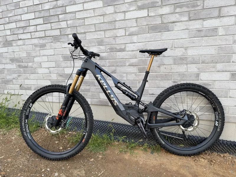KELLYS Theos F90 29"/27.5" 725Wh