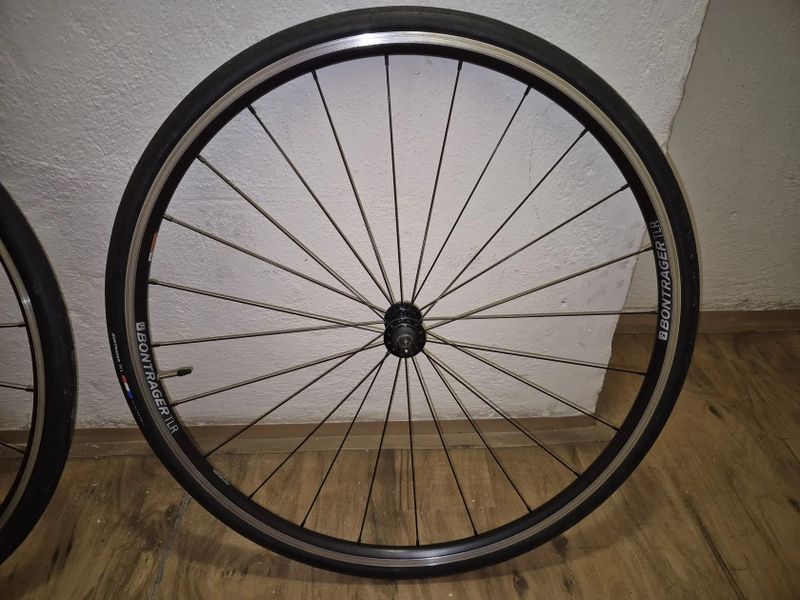 bontrager TLR s plasten sundane z noveho kola, cena za oba