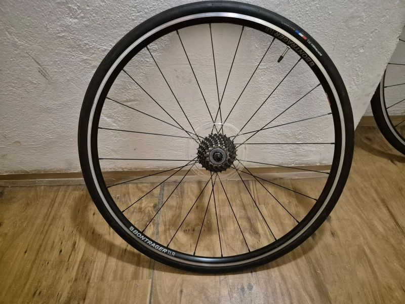 bontrager TLR s plasten sundane z noveho kola, cena za oba