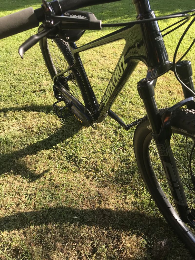 Prodám nový Santa Cruz Highball R 