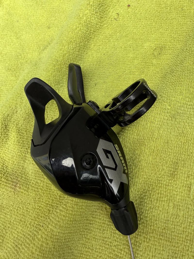 Přehazovačka a řazení Sram GX Eagle 12 rychlostí