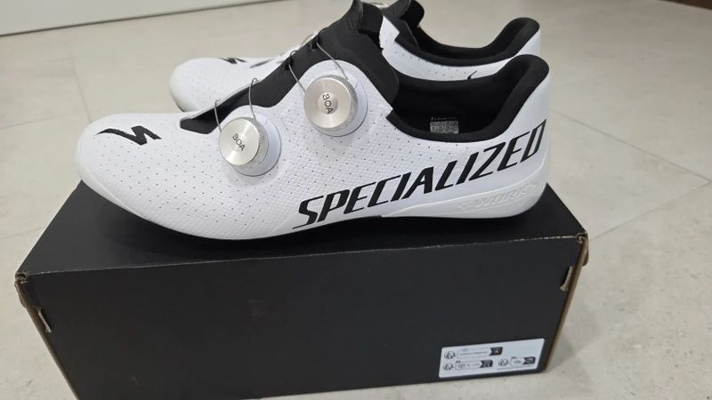Silnicni tretry Specialized S-works