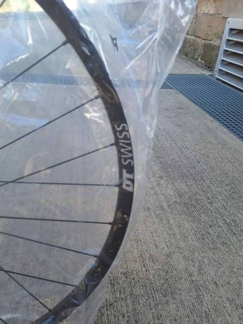 29" přední kolo DT Swiss X 1900 Spline 622x25 - 6 děr