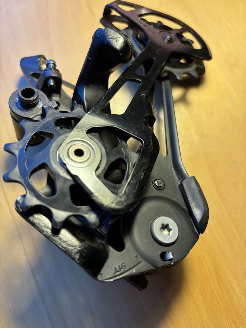 Přehazovačka Shimano Deore XT RD-M8100 12sp.