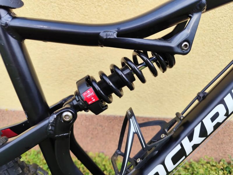 Prodám své celoodpružené horské kolo Rockrider ST 530 S