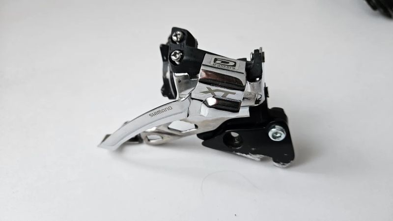 Přesmykač na rám XT FD M 785