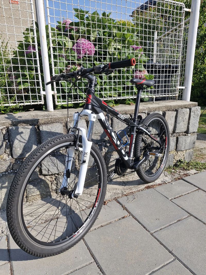 Horské kolo Scud