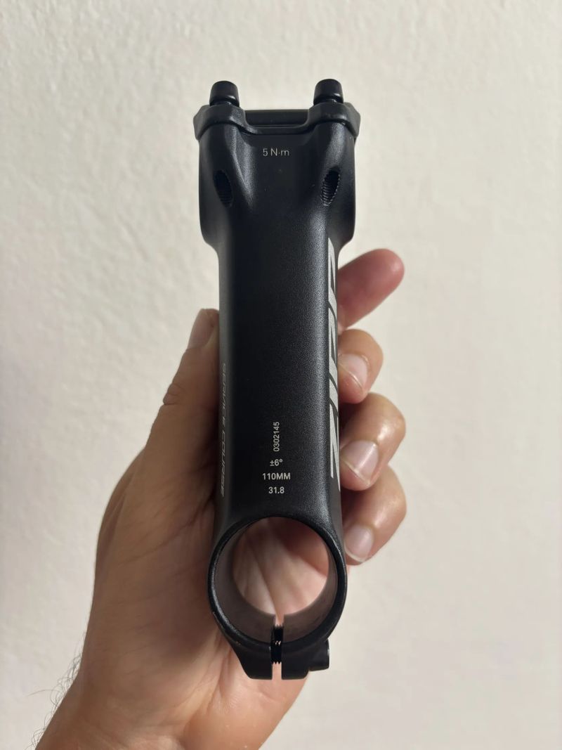 Představec ZIPP 110mm Service Course SL Stem 31.8mm, 6° degree, matt black