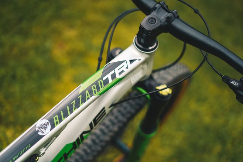 RM Blizzard TRL +90-29 (Zánovní!)
