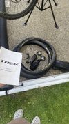 Trek slash 7 gen 5 (enduro kolo)