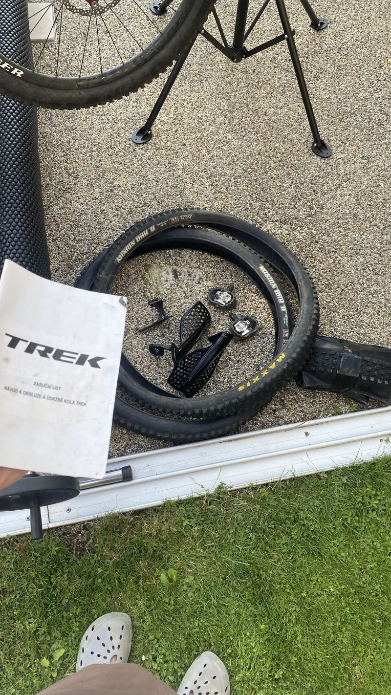Trek slash 7 gen 5 (enduro kolo)