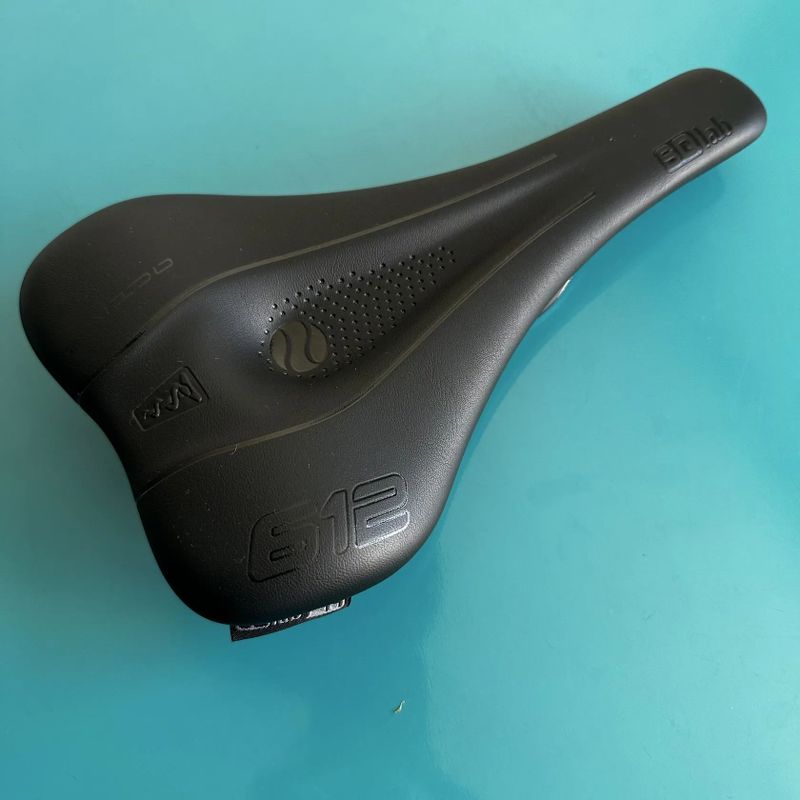 Prodam Sedlo SQlab 612 Ergowave Active 2.1 S-Tube - černá 14