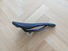 Fabric Scoop Shallow Pro, Carbon Rail (zelená)