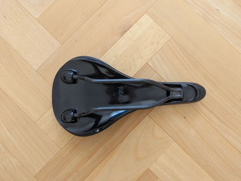 Fabric Scoop Shallow Pro, Carbon Rail (zelená)