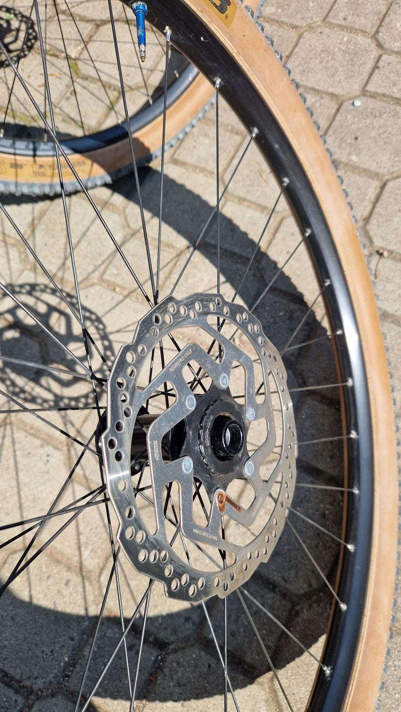 Zapletená kola Syncros X25