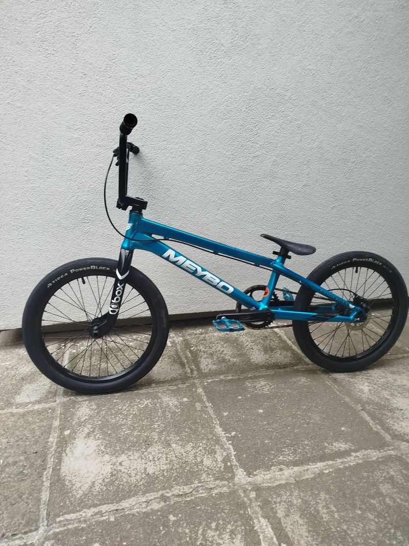MEYBO Superclass