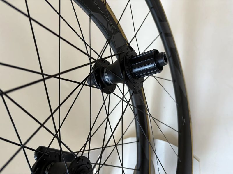 ZIPP 303 Firecrest Carbon