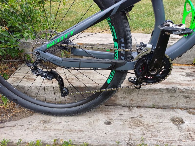 Scott Genius 940, vel. L velmi pěkný, Fox, Shimano