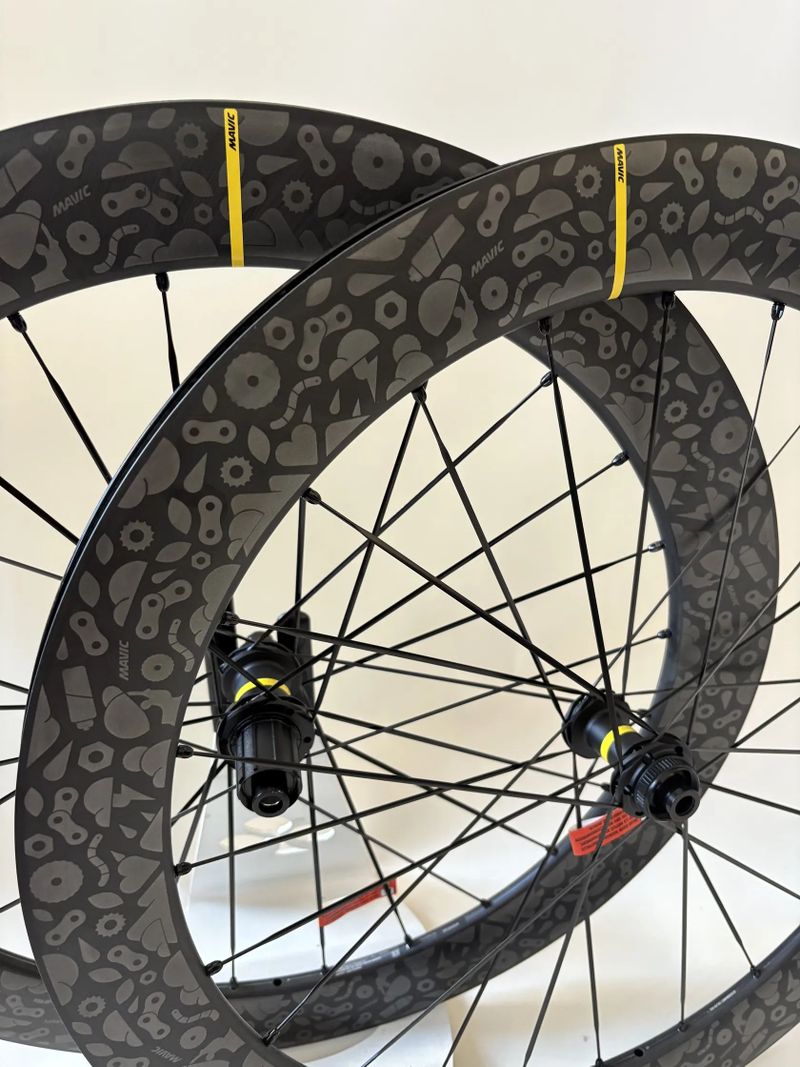 Limitovaná edice kol Tour de France Mavic Comete SLR 65 LTD 