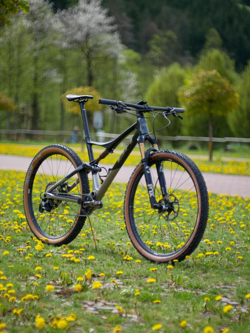 BH LYNX RACE 8.5 vel.L
