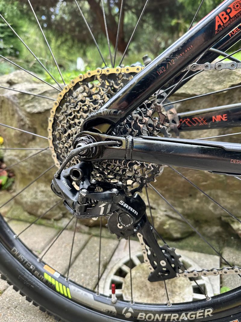Trek Fuel EX 9 (2015) – celoodpružené trailové kolo