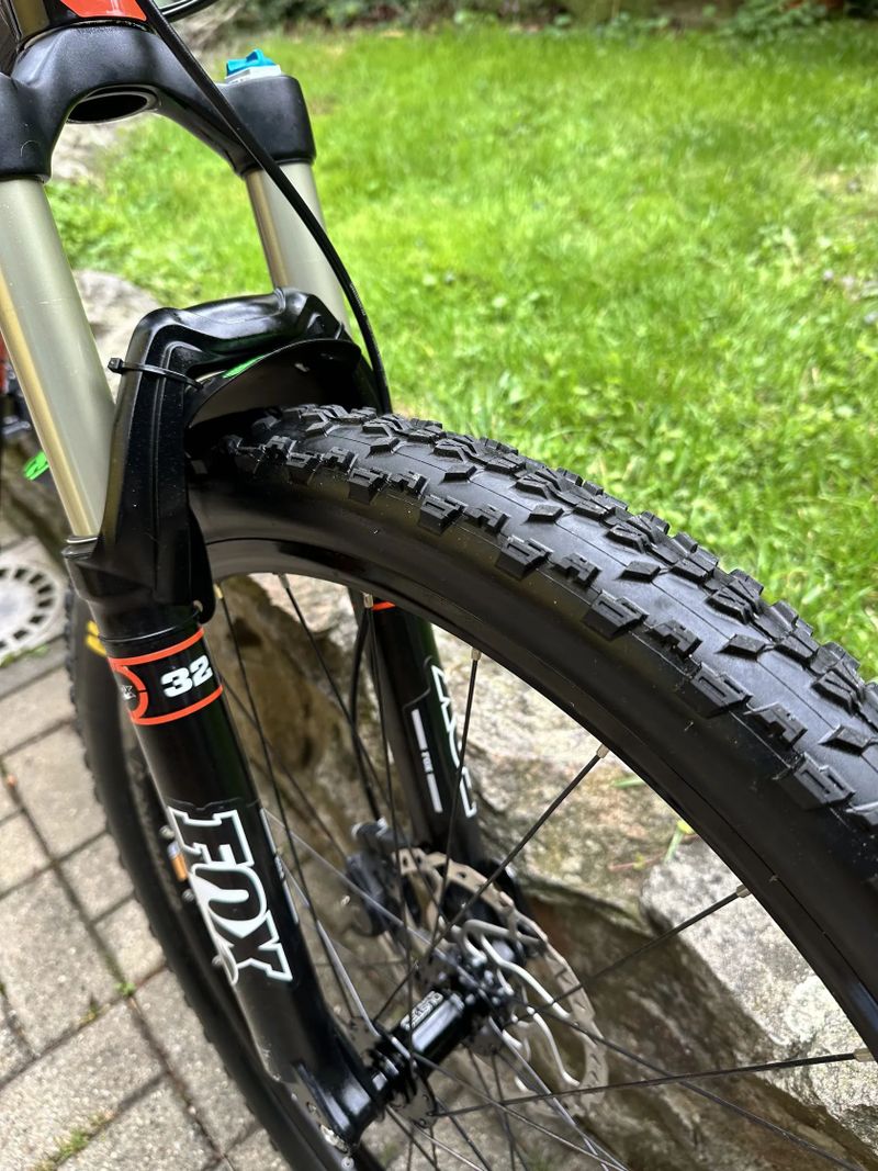 Trek Fuel EX 9 (2015) – celoodpružené trailové kolo