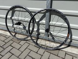 Zapletená silniční kola Campagnolo KHAMSIN Black C17