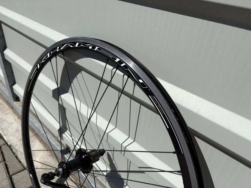 Zapletená silniční kola Campagnolo KHAMSIN Black C17