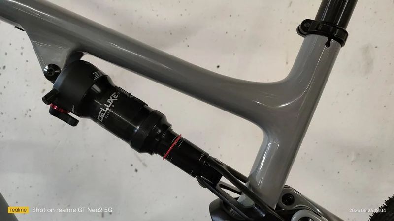 Specialized Epic Evo vel. L / Rockshox SID Ultimate