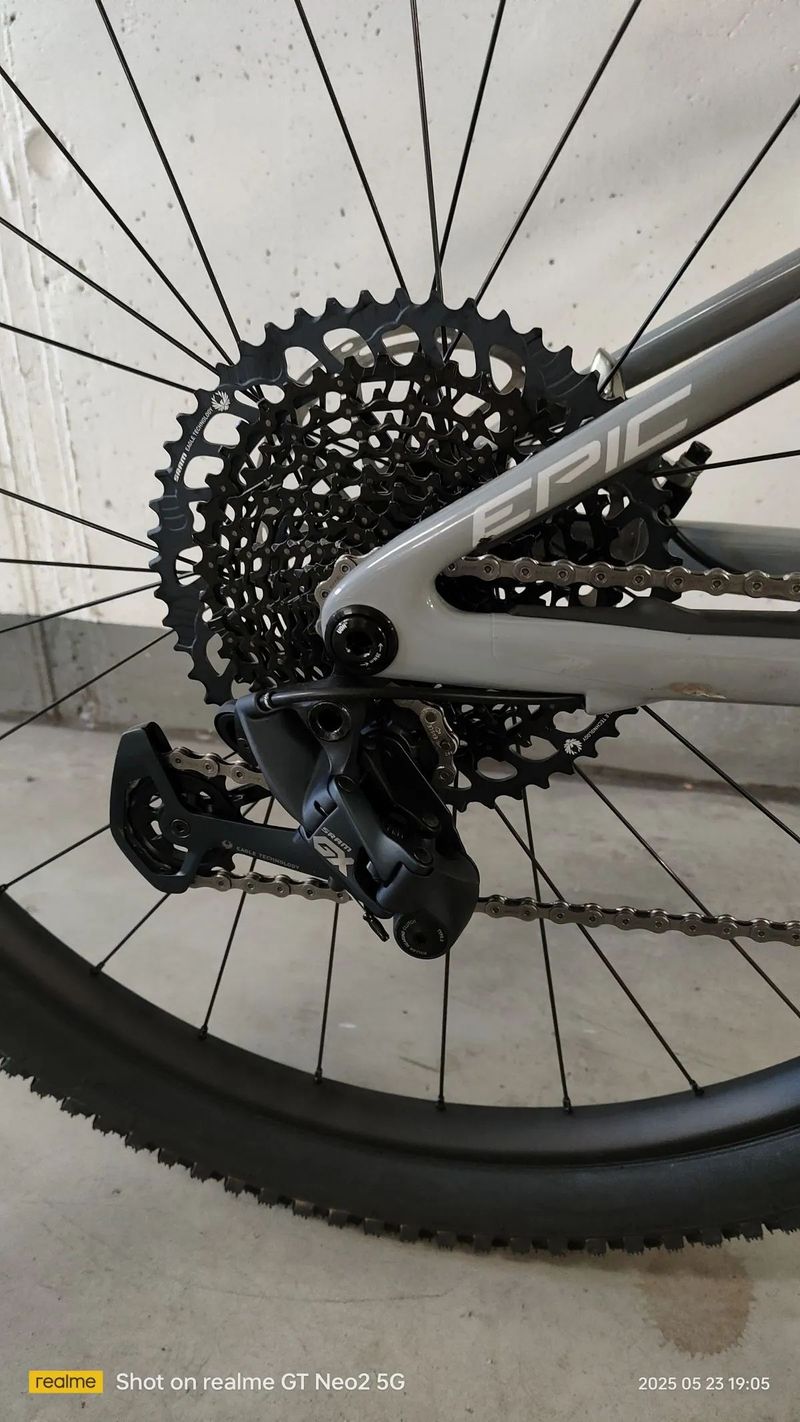 Specialized Epic Evo vel. L / Rockshox SID Ultimate