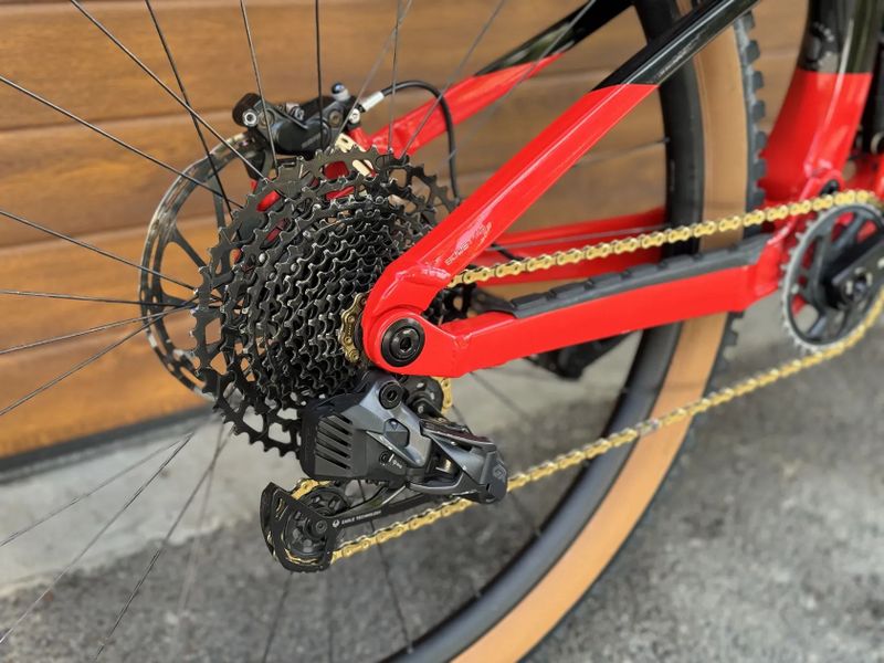 Trek Fuel Ex 7- SRAM AXS, ROCK SHOX lyrik ULTIMATE